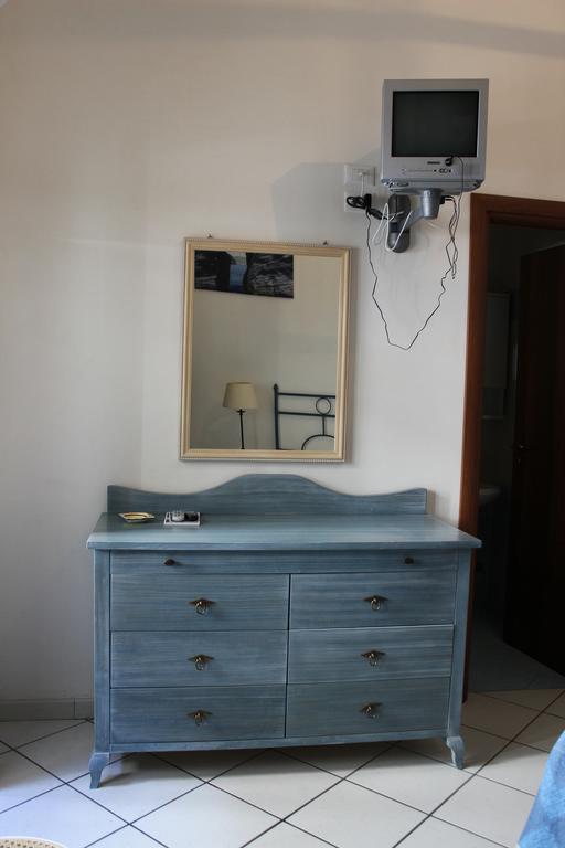 Case Vacanze S. Anna Lipari  Rum bild